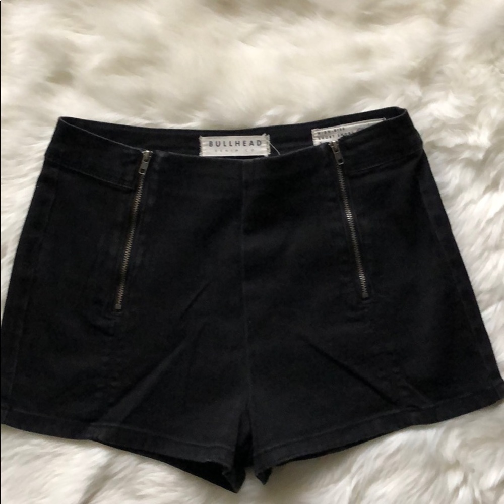 High rise stretch black shorts with double zipper
